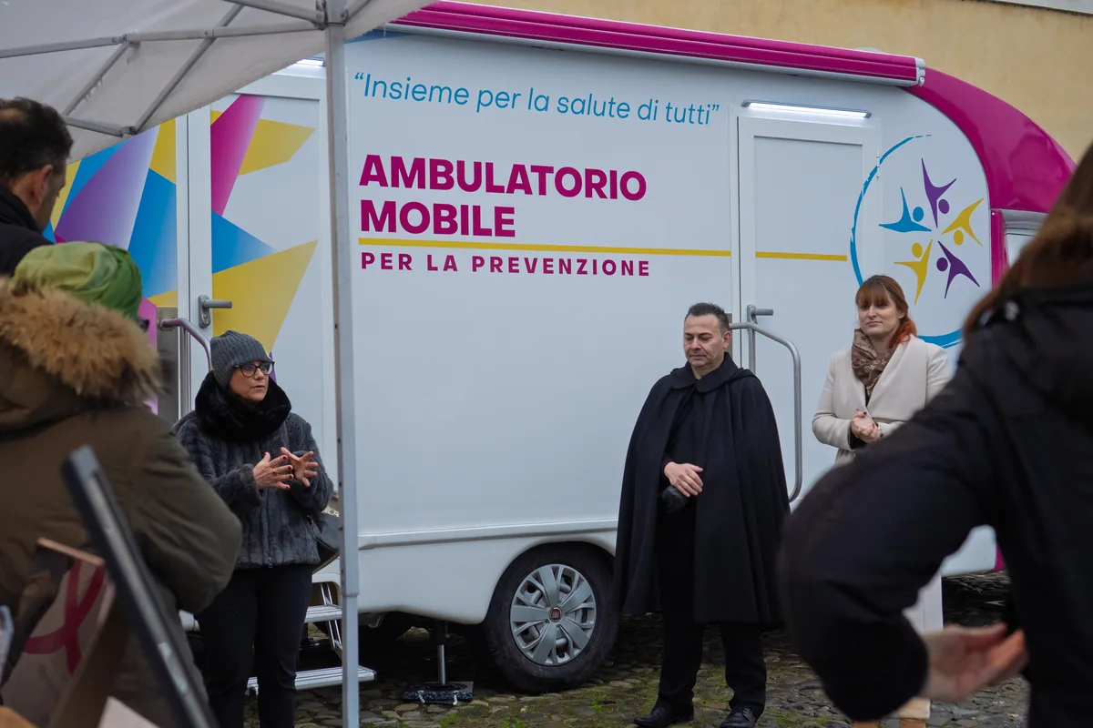 L'ambulatorio mobile della Clinica Mobile a Colorno