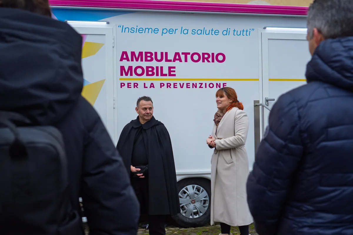 Cittadini alla giornata di prevenzione cardiovascolare a Colorno