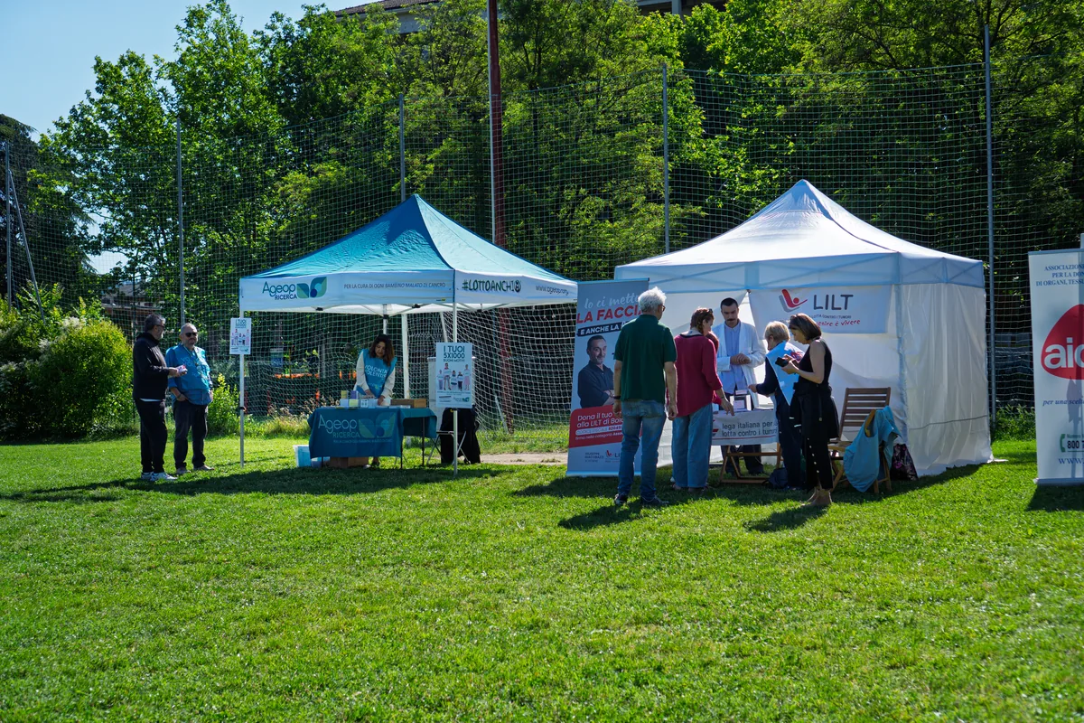 Gli stand e i gazebo della Clinica Mobile alla giornata di prevenzione a Sasso Marconi