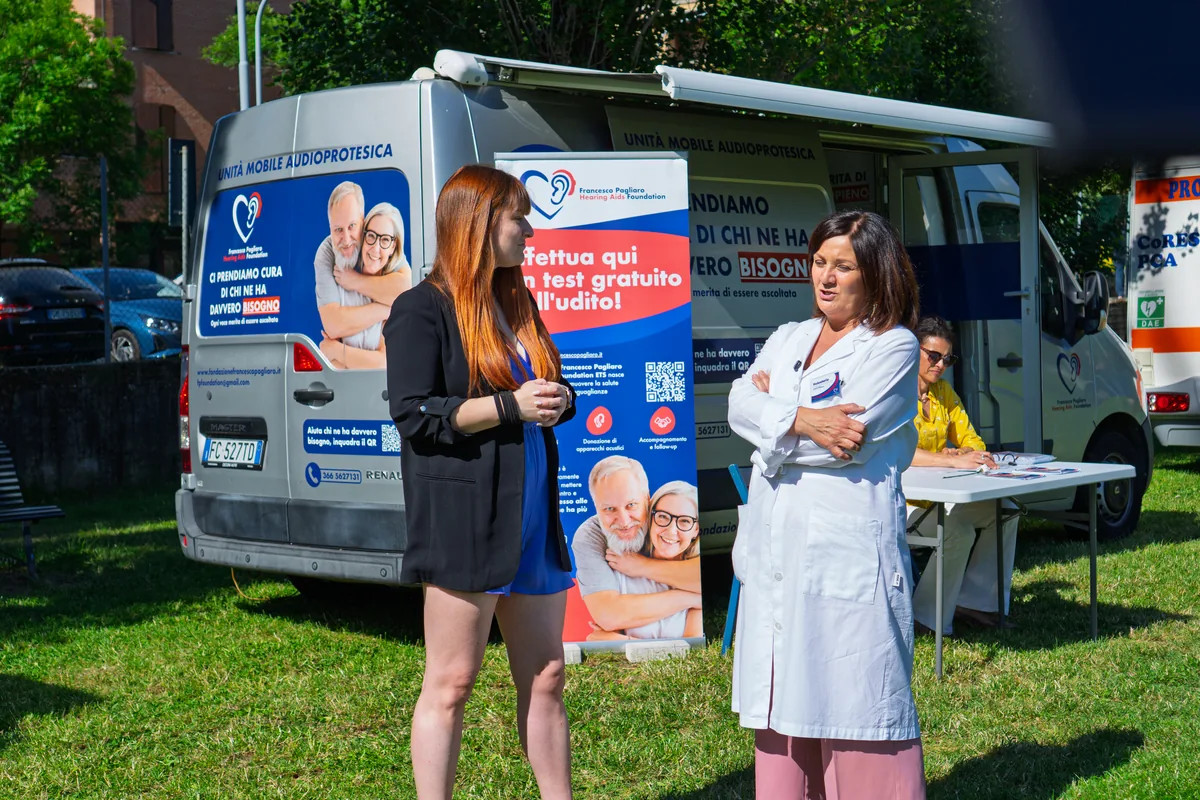 Gli stand e i gazebo della Clinica Mobile alla giornata di prevenzione a Sasso Marconi