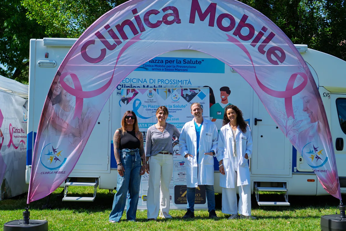 Gli stand e i gazebo della Clinica Mobile alla giornata di prevenzione a Sasso Marconi