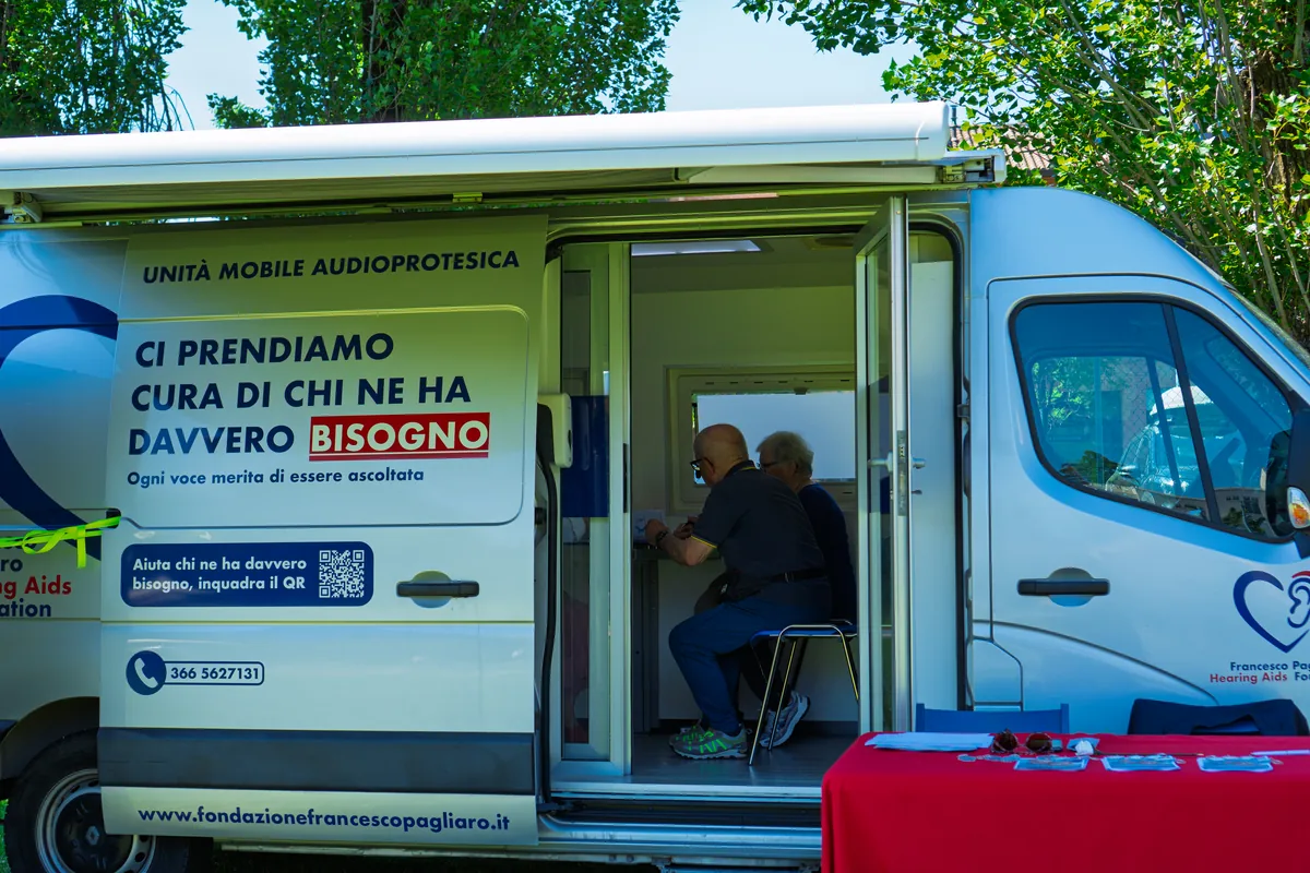 Gli stand e i gazebo della Clinica Mobile alla giornata di prevenzione a Sasso Marconi