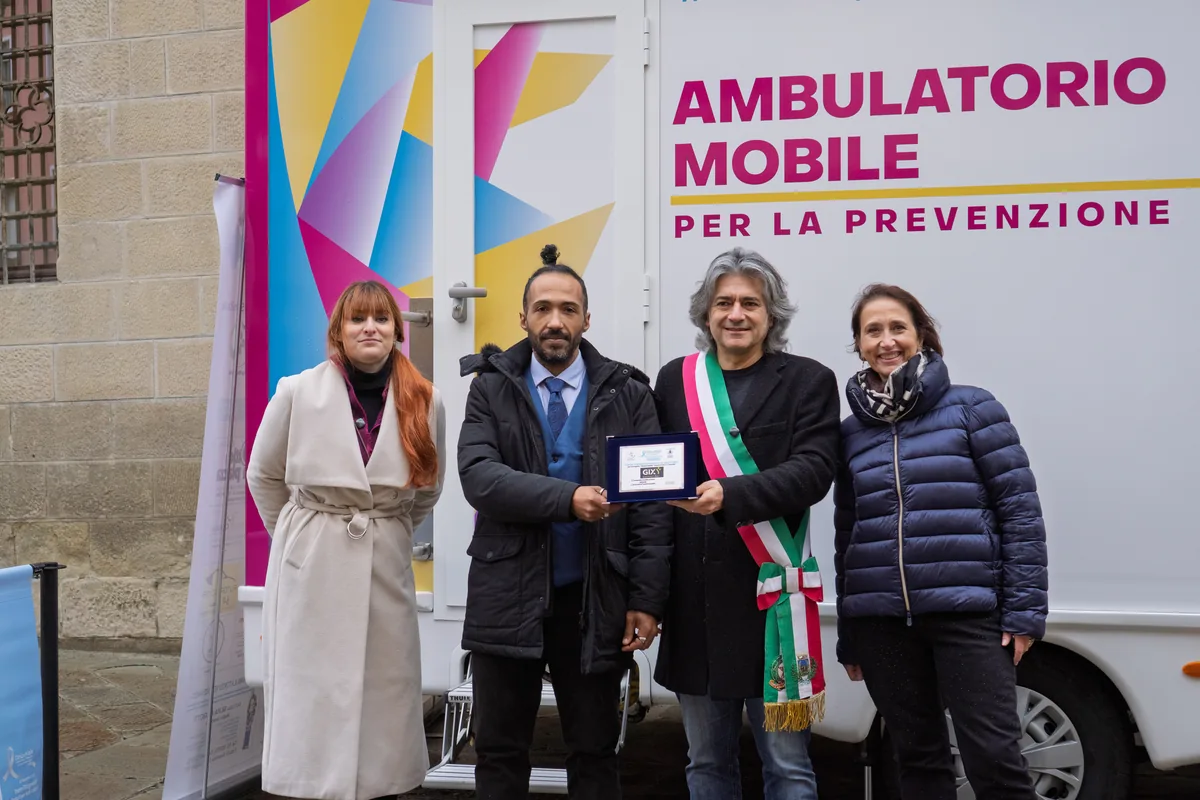 Riconoscimento a un partner della Clinica Mobile a Vergato