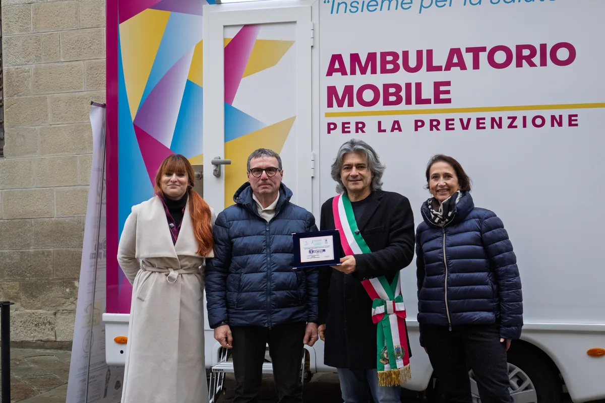 Attestato a un sostenitore dell'evento di prevenzione a Vergato