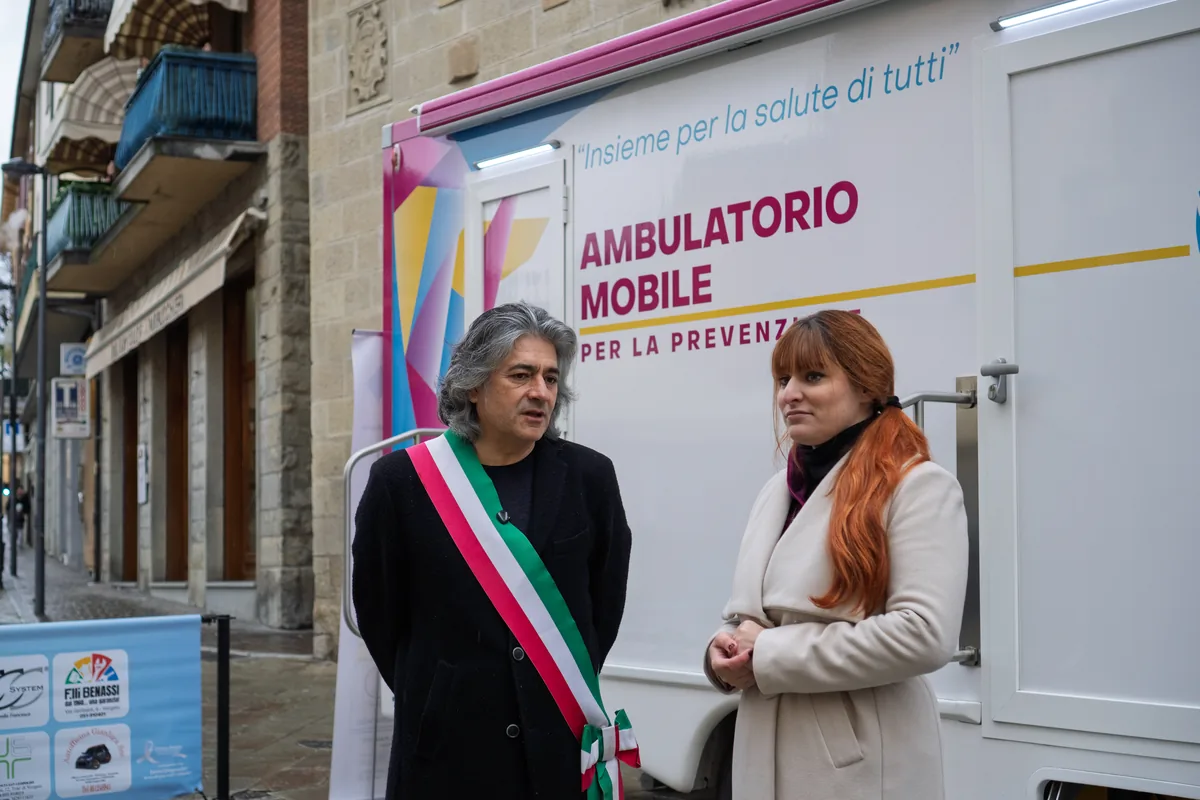 Consegna degli attestati ai partner della Clinica Mobile a Vergato